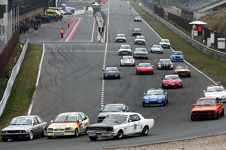 Volle bak bij HARC Historic Zandvoort 250